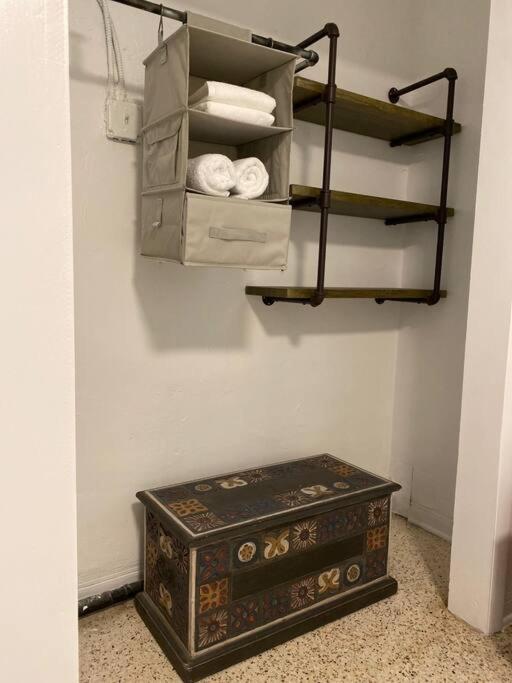 Stayover In Miami Home 2Br - 1Bth - Free Parking Eksteriør billede