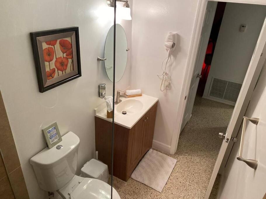 Stayover In Miami Home 2Br - 1Bth - Free Parking Eksteriør billede