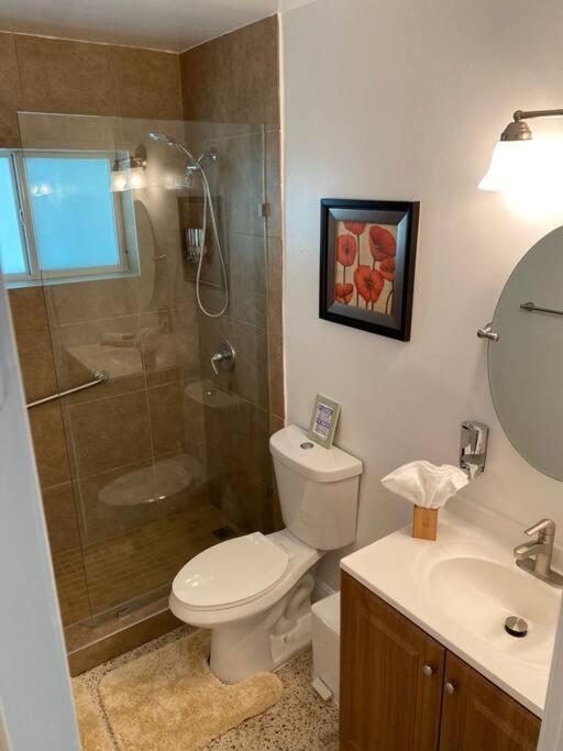 Stayover In Miami Home 2Br - 1Bth - Free Parking Eksteriør billede