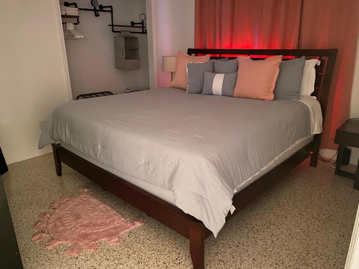 Stayover In Miami Home 2Br - 1Bth - Free Parking Eksteriør billede