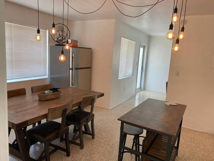 Stayover In Miami Home 2Br - 1Bth - Free Parking Eksteriør billede