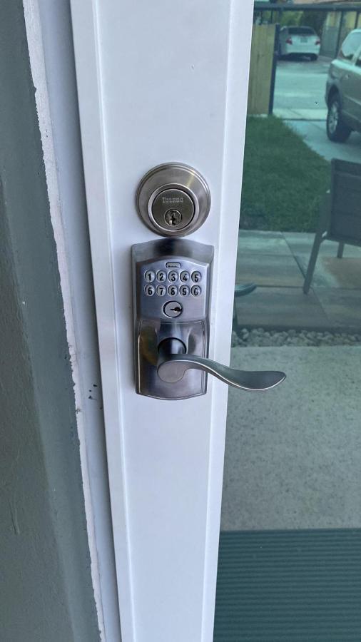 Stayover In Miami Home 2Br - 1Bth - Free Parking Eksteriør billede